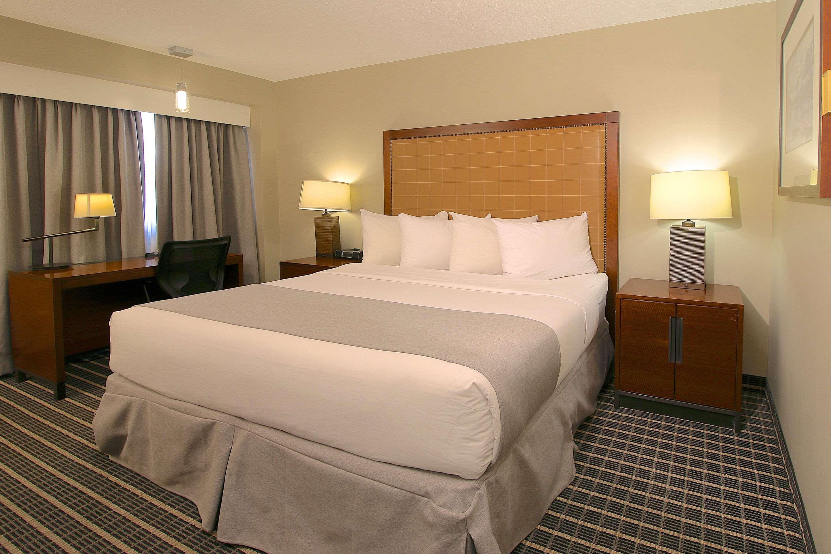 Clarion Pointe Hotell Medicine Hat Eksteriør bilde